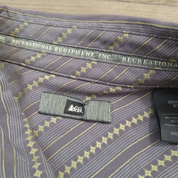 REI Shirt Mens Extra Large Gray Button Up Casual Preppy Normcore Short Sleeve - Picture 4 of 8